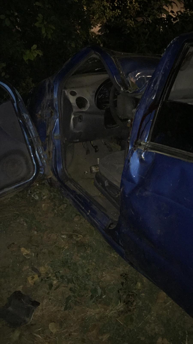 Un bărbat din Teleorman, fără permis auto, a murit după ce a intrat cu mașina în copac