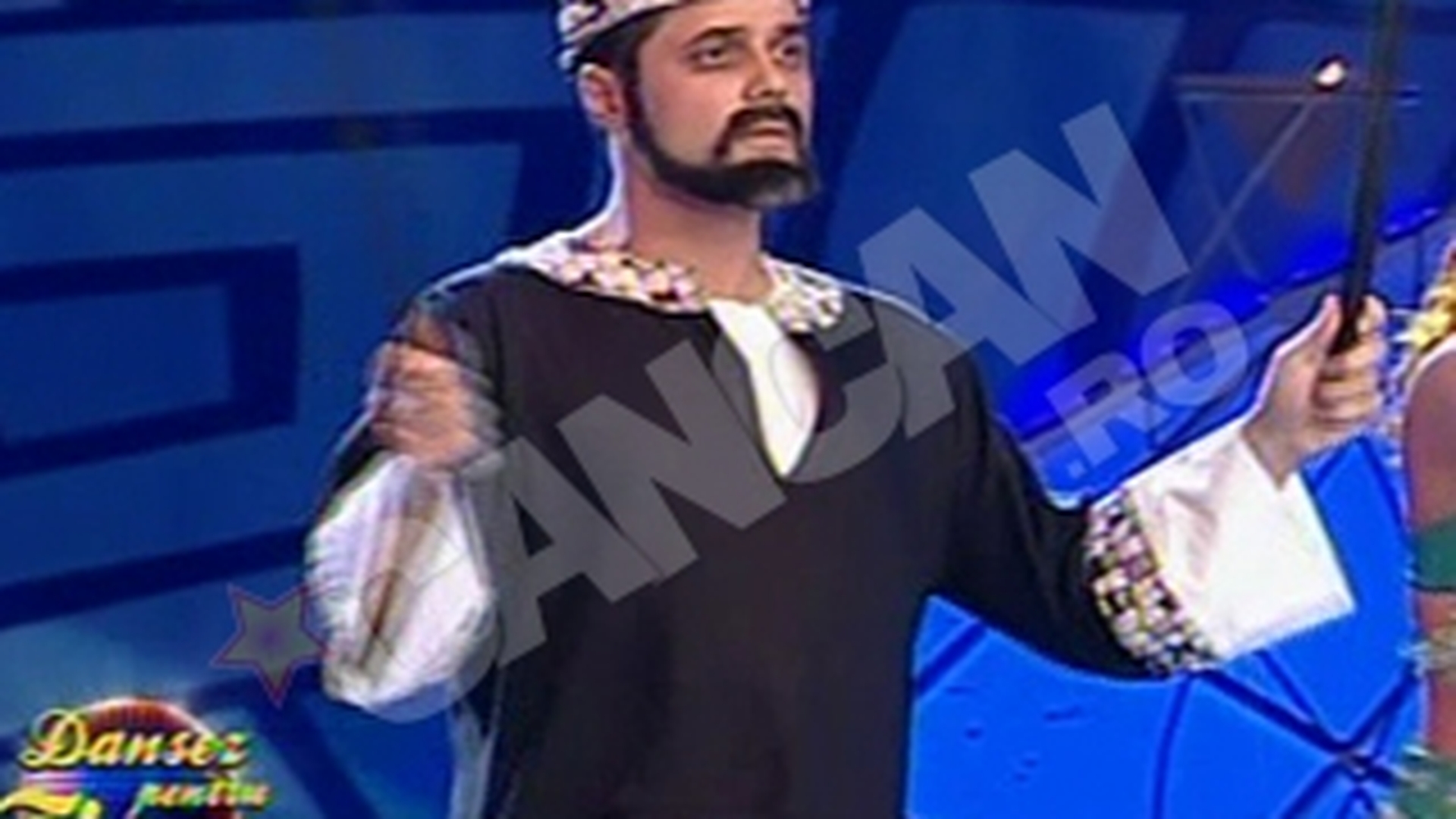 VIDEO Cine a zis ca bin Laden e mort? Uite-l cum danseaza pe muzica egipteana!