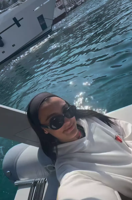 Andreea Esca, aniversare cu surpriză colosală! Ce au făcut Alexia și Aris Eram pentru mama lor, știrista a înlemnit