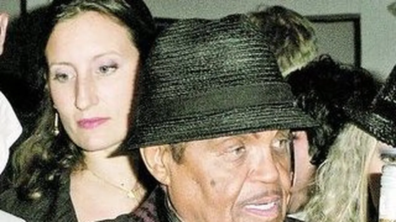 Distractie la Festivalul de Film de la Cannes! Au petrecut pe rupte