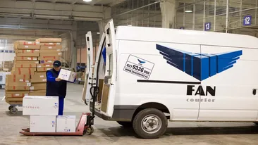 Ce salariu are un curier la Fan Courier. Cât câștigă lunar fără tips-uri