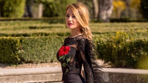DANI o s-o ia de nevastă când o să vadă asta! FLAVIA, pozată într-o poziţie...