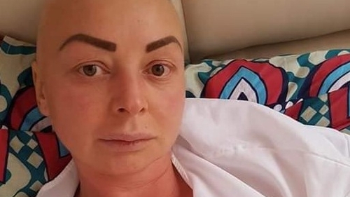 Cristina Stan din Iași, bolnavă de cancer, le transmite românilor să stea în casă: ”Eu ce să mai zic? Voi nu puteți rezistați o lună?”