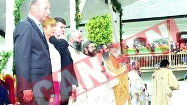Basescu s-a cerut la prezidiu, in biserica
