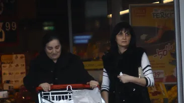 VIDEO Cum arata soacra lui Gigi Becali! Femeia si fiica ei au iesit la cumparaturi pentru a-i face pachetul latifundiarului!