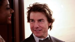 Tom Cruise, de nerecunoscut în noua reclamă pentru Super Bowl. Fanii și-au făcut cruce când l-au văzut!