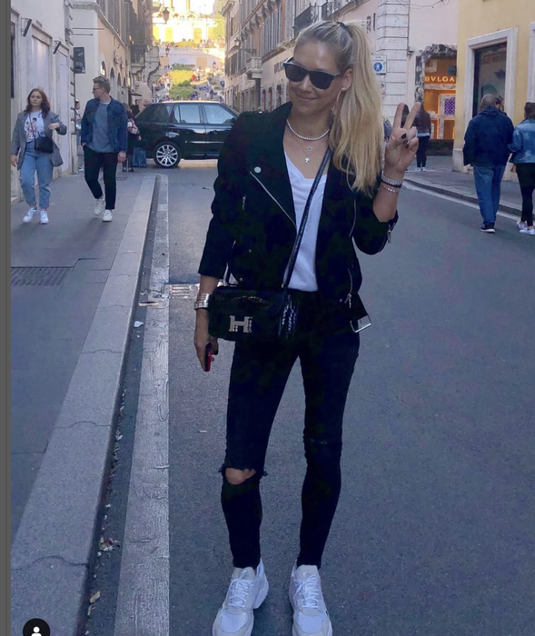 De nerecunoscut! Ce s-a ales de Anna Kournikova și cum a ajuns să arate trupul ei în 2025, la 22 de ani de la retragerea din tenis