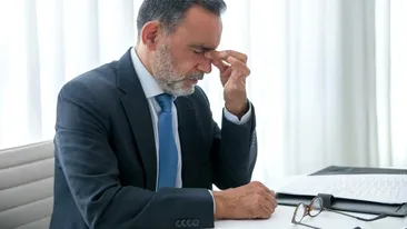 Cravata strânsă și creierul tău: ce spune știința despre un accesoriu clasic