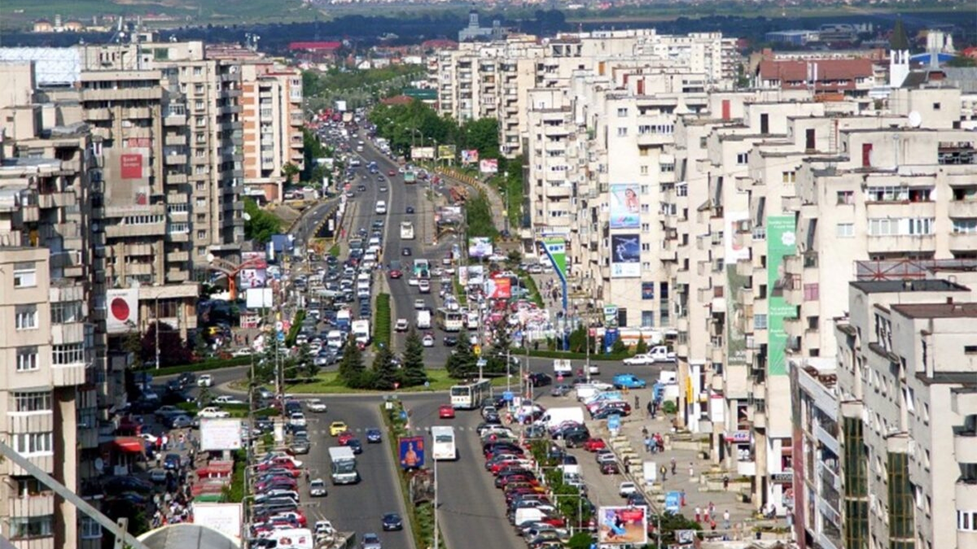 Orașul din România în care prețurile apartamentelor s-au scumpit cu 741%. Cât costau în anul 2000