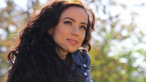 Olivia Steer se retrage din lumina reflectoarelor. Soția lui Andi Moisescu a spus și motivul: „M-am obișnuit să fiu huiduită, amenințată”