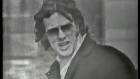 Pusca si cureaua lata, ce rocker era odata! Uite cum arata Gabriel Cotabita pe cand avea 23 de ani! Il recunosti?