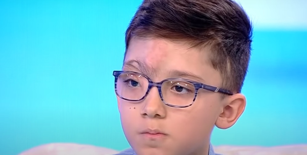 Mirela Vaida a izbucnit în lacrimi, la TV. Povestea unui băiețel, care suferă de o boală rară, a copleșit-o