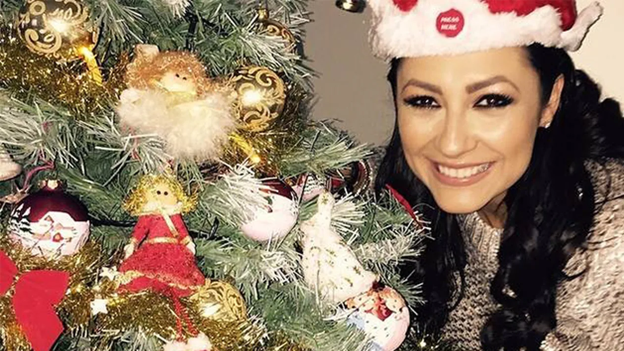 Andra, amintiri triste din copilărie: ”Luam bomboanele din brad din spate, să nu vadă mama!”