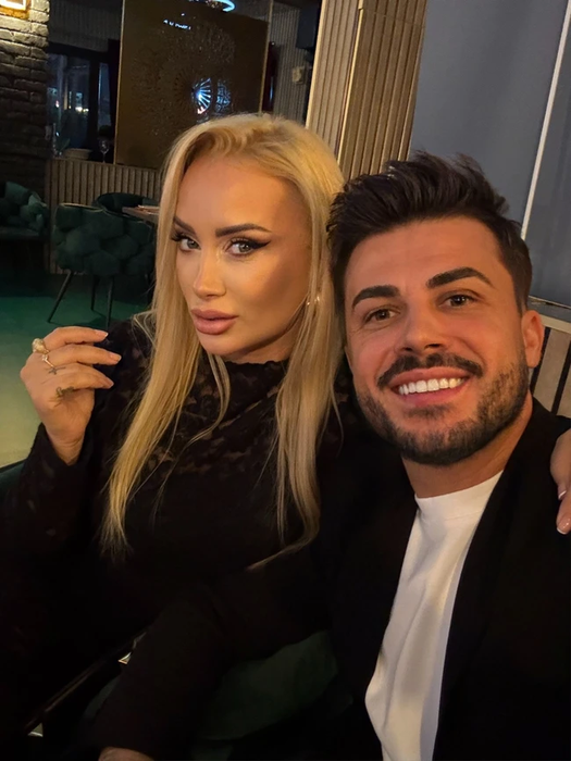 Fosta „fată de oraș” se pune la casa ei. Cine este vedeta care o va cununa + Un designer celebru îi face rochiile de mireasă