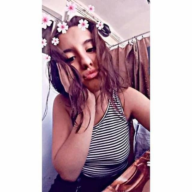 O fată de 15 ani din Slatina s-a sinucis după ce a aflat că i s-a făcut un cont fals de Facebook. Ce a găsit pe acea pagină despre ea întrece orice imaginație