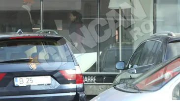 Burlacul Tudor Chirila isi mobileaza apartamentul!