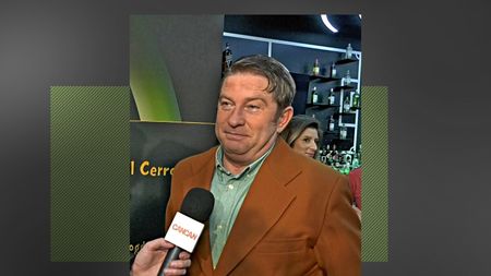 “E vecinul de la bloc, e amantul de la trei!” Pavel Bartoș s-a contopit cu Ramon și a rezultat...