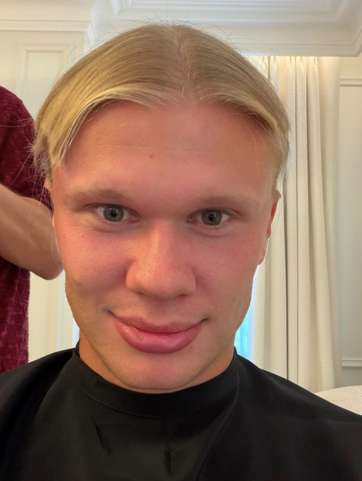 Erling Haaland, schimbare radicală de look! Cum arată acum celebrul fotbalist, după ce a renunțat la părul lung