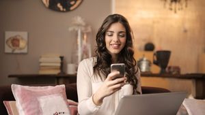 (P) Curiozități despre industria jocurilor de noroc - câte femei din România obișnuiesc să joace la cazinouri online