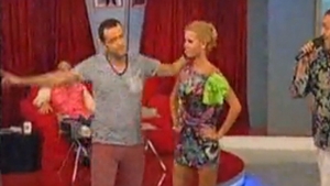 VIDEO Marina Dina, luata de urechi, la propriu, de Mihai Morar, pentru ca dansa prea provocator!