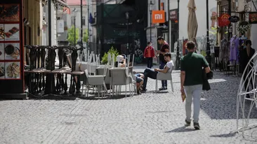 Românii care vor să meargă la terase trebuie să se supună triajului observațional! Ce presupune acest lucru și cu ce diferă de triajul epidemiologic