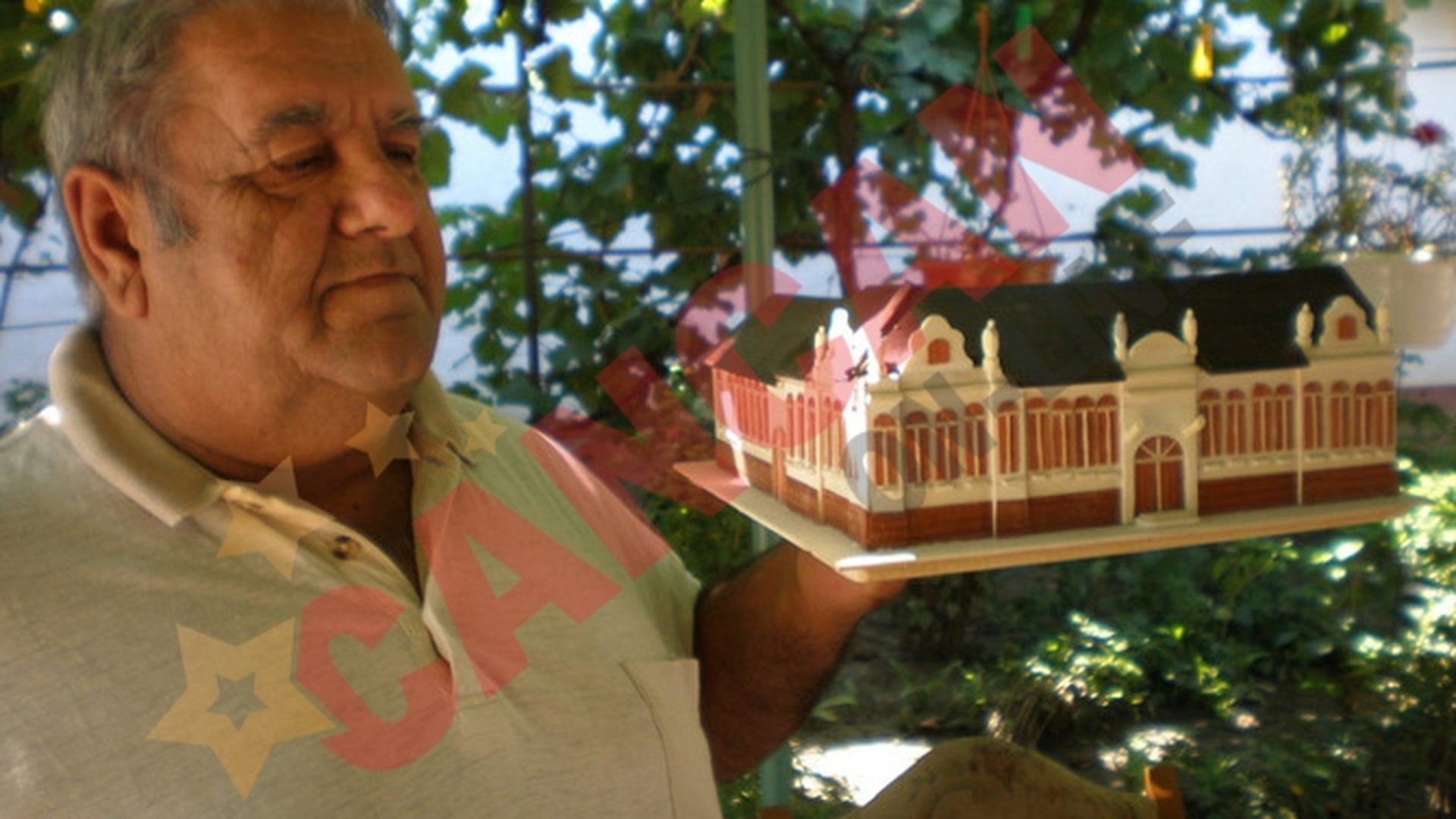 A creat o lume in miniatura