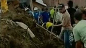 VIDEO 200 de oameni, ingropati de vii in Columbia din cauza alunecarilor de teren