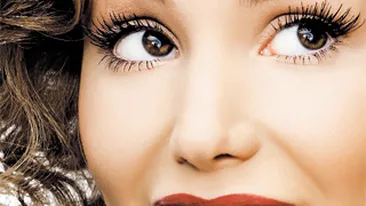 Cu anumite precautii, iti poti albi dintii si acasa! Secretele zambetului imaculat