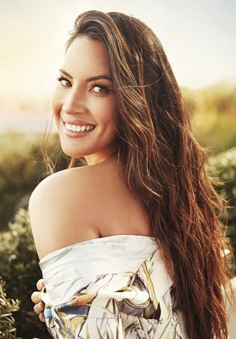 Calvarul prin care trece Olivia Munn. Actrița avut o apariție spectaculoasă la Premiile Oscar, chiar dacă a fost diagnosticată cu o boală incurabilă