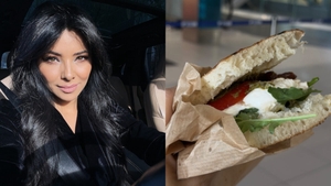 Stupoare pentru Corina Caragea în aeroport. Câți bani a dat pe un sendviș „scump și deloc gustos”?