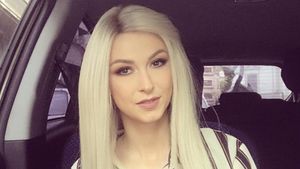ANDREEA BĂLAN i-a îngrijorat pe fani când s-a afişat AŞA în public! "Ce ai păţit la..."