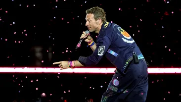 Anunțul făcut de Coldplay, după ce CEO-ul unei mari companii a fost surprins cu amanta la concertul trupei