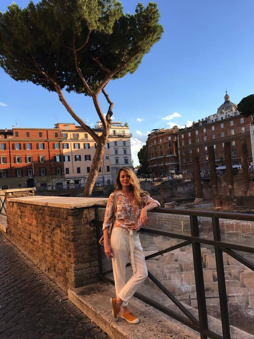 Laura Cosoi face mărturisiri despre căsnicia ei! Cum decurge relaţia cu soţul ei: ”Am nevoie de răsfăţ şi Cosmin…”