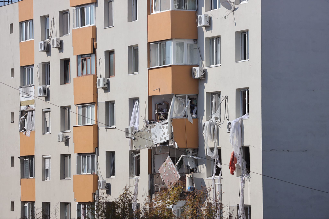 Explozie puternică într-un bloc de 8 etaje din cartierul Rahova/ sursă foto: ISU București