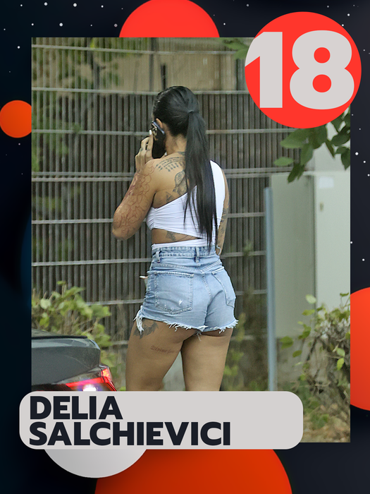 TOP 20 sexy vedete care au arătat tot! Daniela Crudu, Lidia Buble sau Andreea Bănică s-au încurcat în…pantalonașii buclucași!