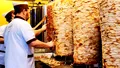 Ce salarii au shaormarii de la Dristor Kebab, Băneasa, Socului Kebap și shaormeriile de cartier, acum, în 2026