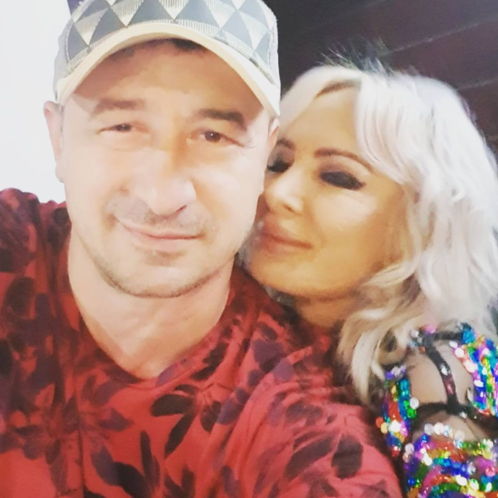 Daniela Gyorfi s-a pozat nemachiată. Cum arată fața artistei, care a fost criticată pentru operațiile estetice