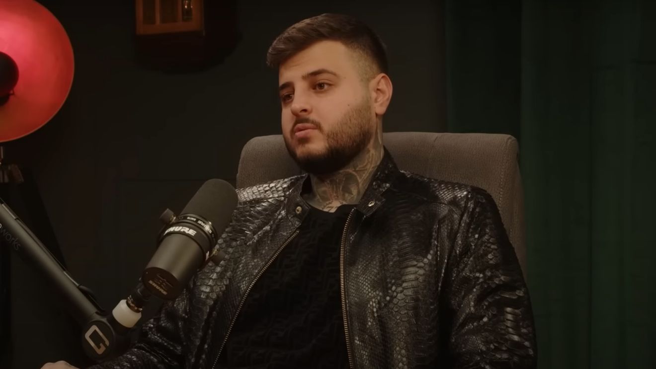 Interdicția pusă de Adrian Mititelu doctorilor care îl îngrijesc pe fiul lui. Juniorul se află internat la ATI, după ce s-a intoxicat cu medicamente