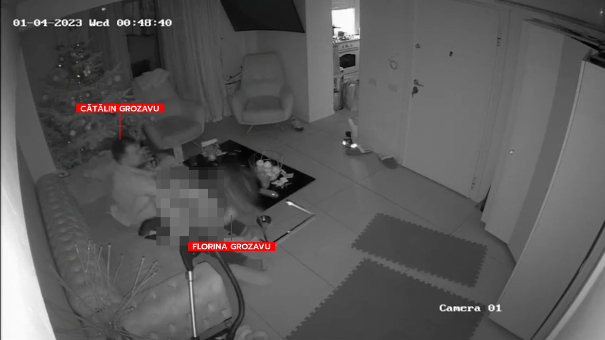 cu Cătălin Grozavu, în timp ce își bate cu brutalitate soția