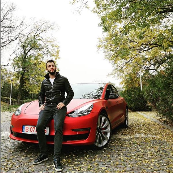 Tudor Beștea, la fel ca tatăl lui, este un fan al mașinilor de putere