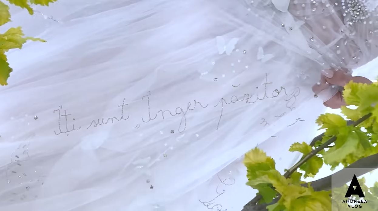 Andreea Bălan a dezvăluit motivul pentru care a purtat rochia de mireasă de la nunta cu George Burcea în clipul noului single: “A fost foarte greu…”