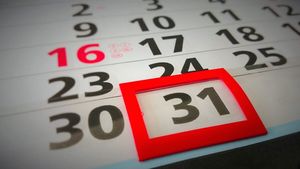 Calendar ortodox luna mai 2022. Sărbători importante în perioada care urmează. Când e cruce roşie