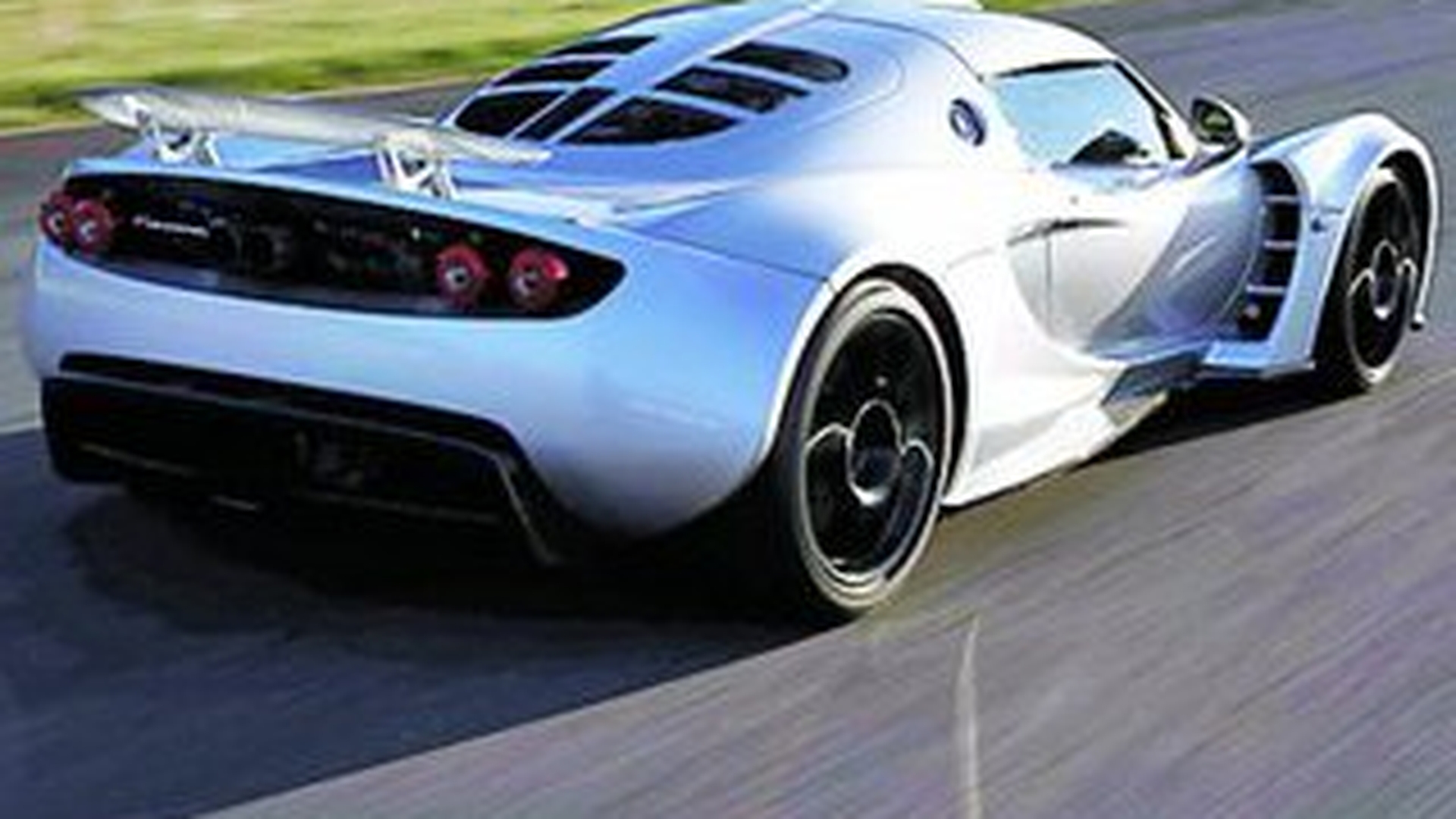 Lotus Hennessey Venom GT, disponibil si in Romania