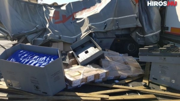 TIR românesc, implicat într-un accident cu 17 victime în Ungaria!