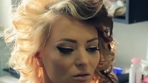 Delia a lansat un videoclip dedicat bolnavilor de psoriazis! Uită-te la imagini şi spune-ne ce crezi! Îţi place?