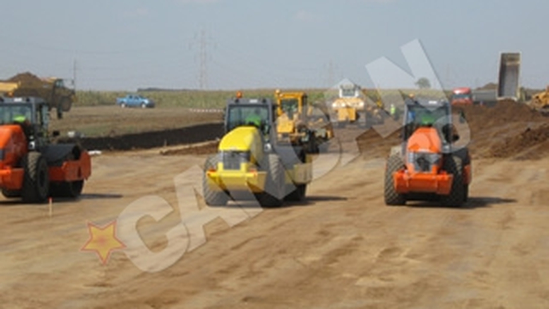 Autostrada Nadlac-Arad a "muscat" din tarlalele cu porumb!