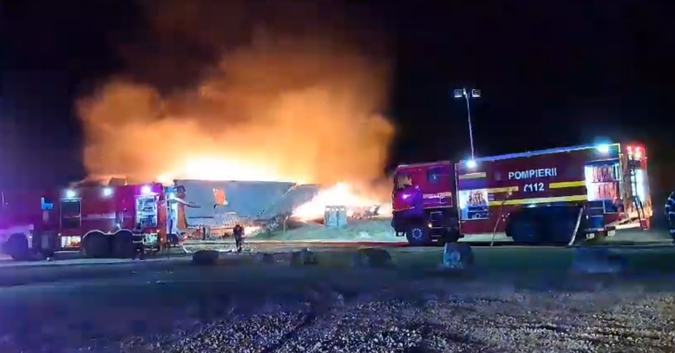 Incendiu la Ferma Dacilor din Prahova