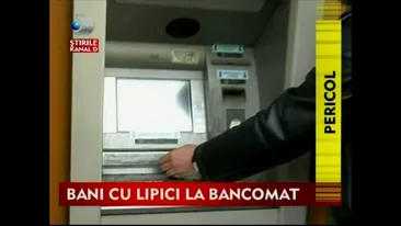 ATENTIE! Hotii sunt din ce in ce mai inventivi! Vezi cum poti ramane fara bani pe card la bancomat