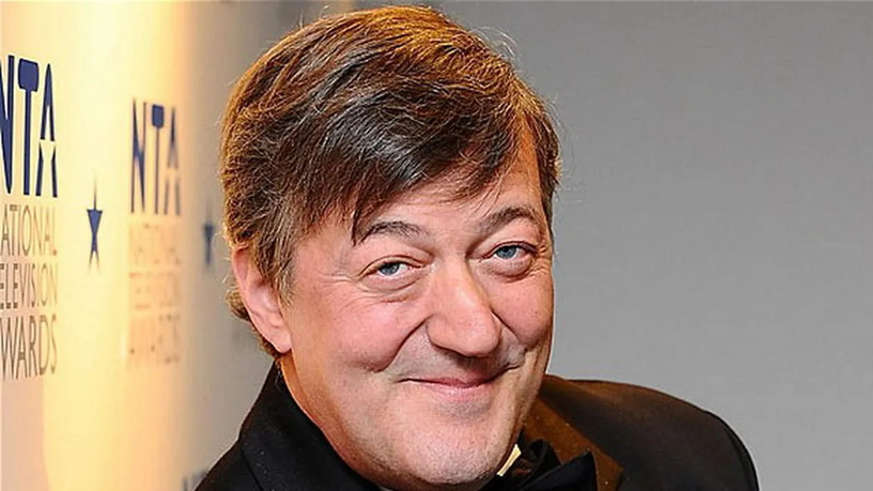Actorul Stephen Fry spune ca a incercat sa se sinucida anul trecut
