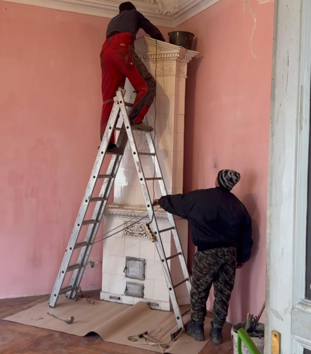 Iulia Albu este proprietara unui etaj dintr-o casă istorică. Sursa foto: Instagram / Iulia Albu
